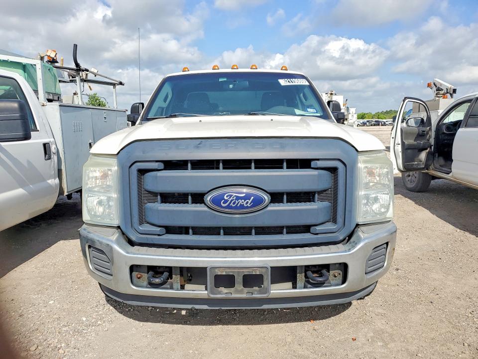 62119686 :رقم المزاد ، 1FD7X3ET7EEA93376 vin ، 2014 Ford F350 مزاد بيع