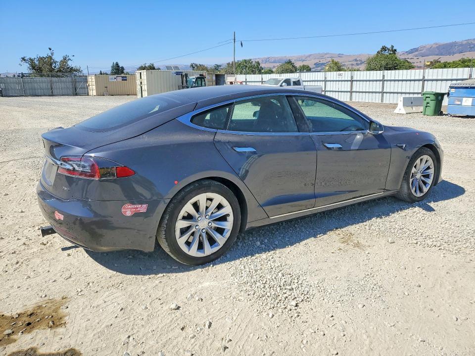 Aukcja sprzedaży 2018 Tesla Model S, vin: 5YJSA1E25JF273427, numer aukcji: 62778436