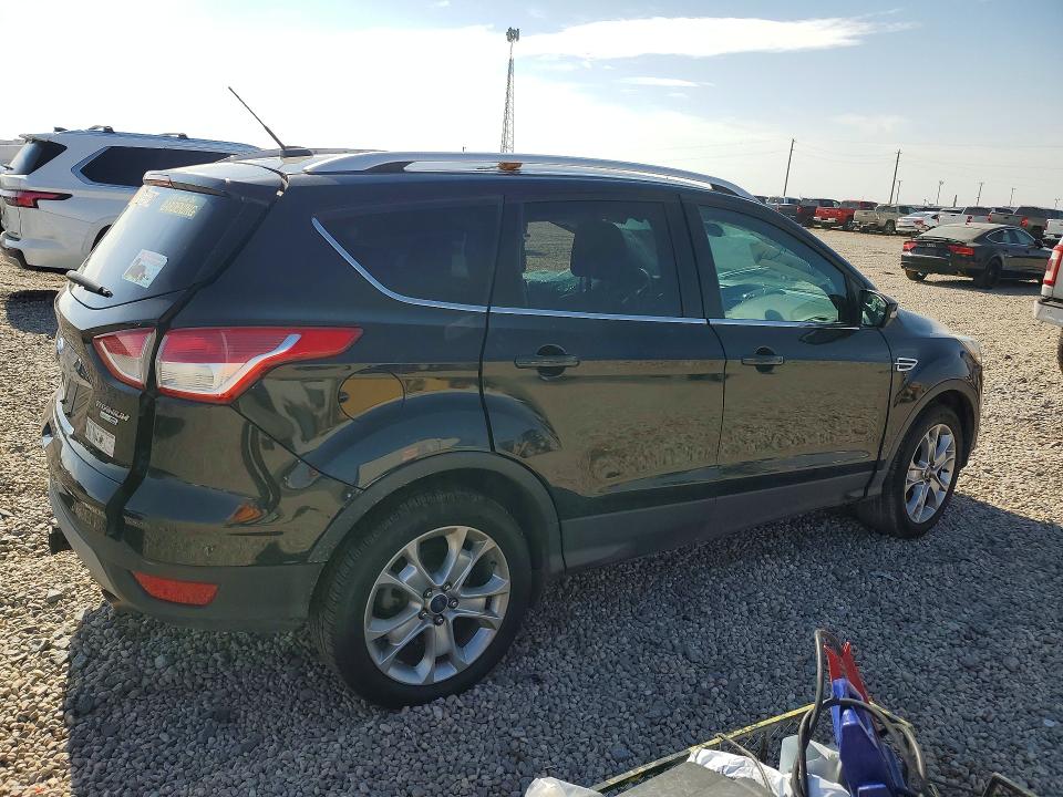 2015 Ford Escape მანქანა იყიდება აუქციონზე, vin: 1FMCU9J97FUB22600, აუქციონის ნომერი: 62538086