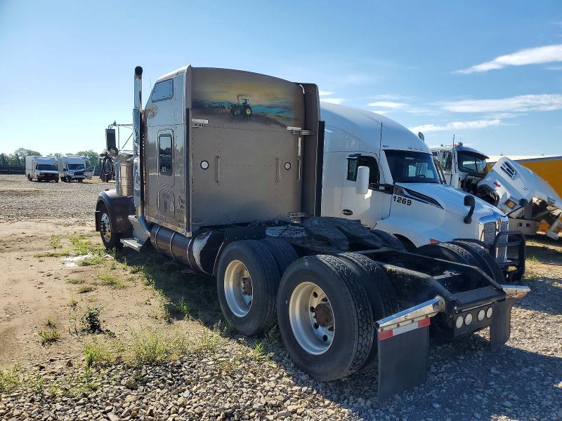 57010936 :رقم المزاد ، 1XKWDB9XX1R871368 vin ، 2001 Kenworth W900 مزاد بيع