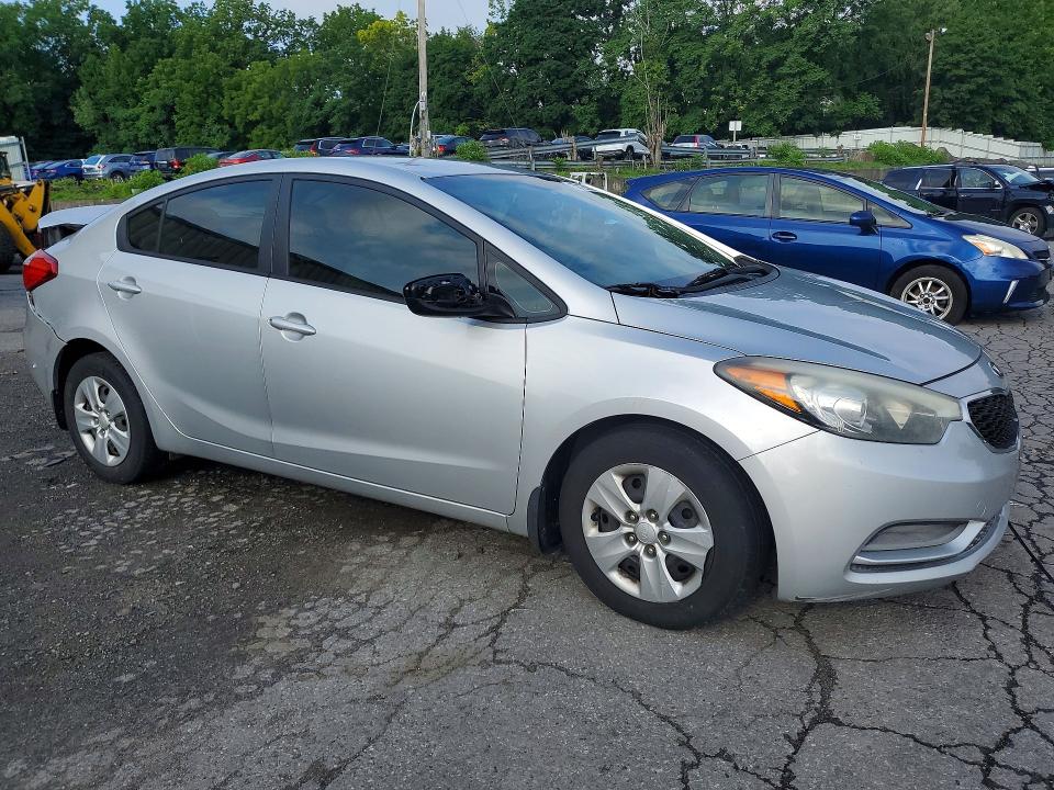 Продажа на аукционе авто 2015 Kia Forte, vin: KNAFK4A6XF5383050, номер лота: 62125856