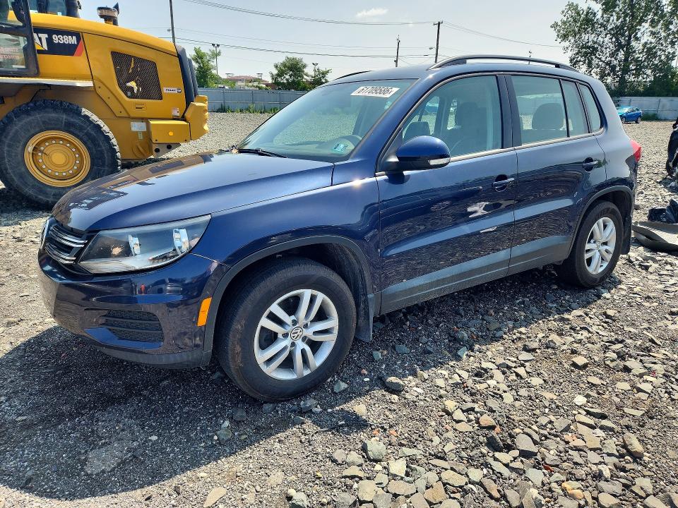 61709586 :رقم المزاد ، WVGBV7AX3GW577882 vin ، 2016 Volkswagen Tiguan مزاد بيع