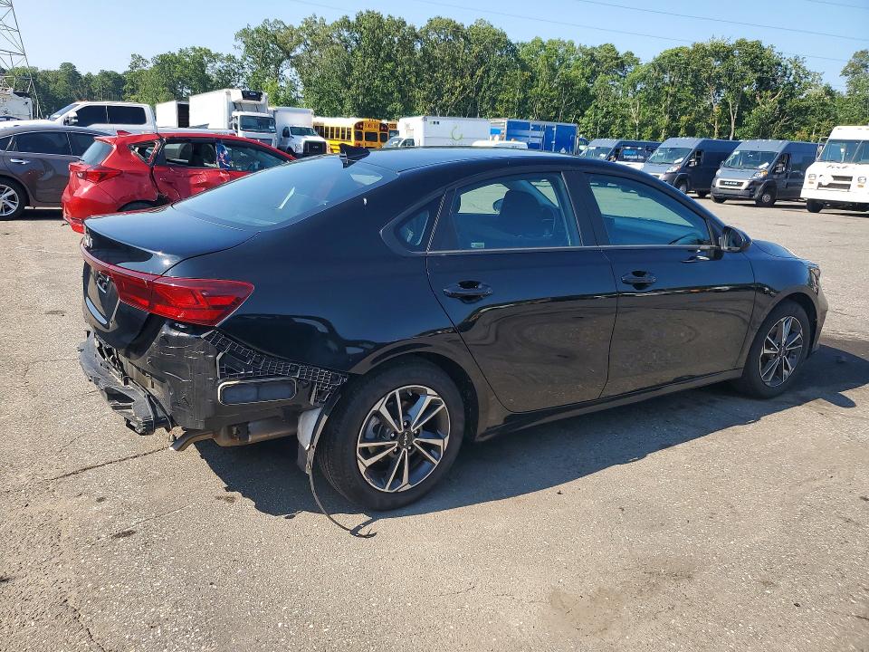 61504406 :رقم المزاد ، 3KPF24AD0PE596192 vin ، 2023 Kia Forte مزاد بيع