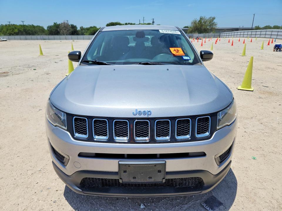 61874046 :رقم المزاد ، 3C4NJCAB0LT147656 vin ، 2020 Jeep Compass مزاد بيع