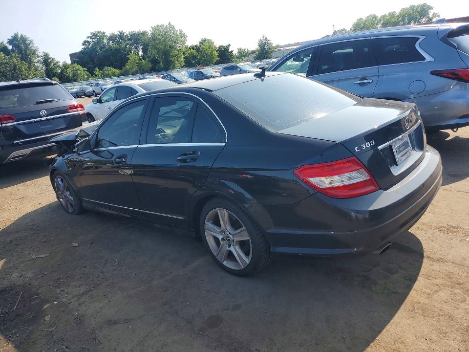 61337426 :رقم المزاد ، WDDGF8BB8BR139615 vin ، 2011 Mercedes-benz C مزاد بيع