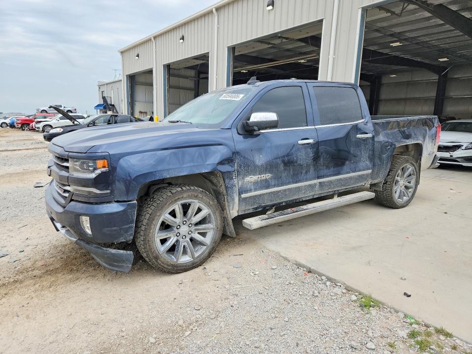 60596806 :رقم المزاد ، 3GCUKSEJ5JG385495 vin ، 2018 Chevrolet Silverado مزاد بيع