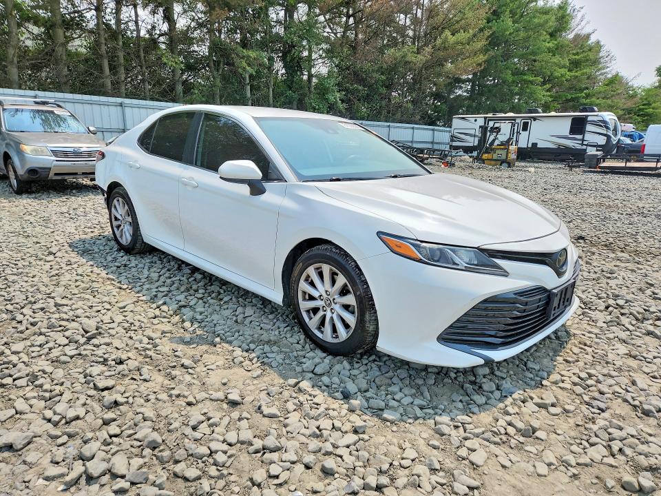 Продаж на аукціоні авто 2019 Toyota Camry, vin: 4T1B11HK1KU195860, номер лоту: 61026506