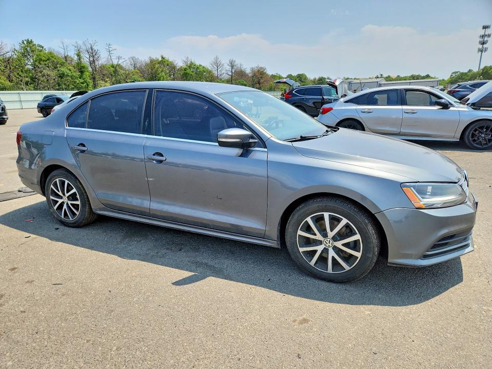 Продажа на аукционе авто 2017 Volkswagen Jetta, vin: 3VWDB7AJ9HM325764, номер лота: 62392736