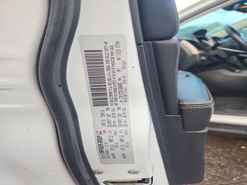 62907926 :رقم المزاد ، 1C4PJMCS5FW588855 vin ، 2015 Jeep Cherokee مزاد بيع