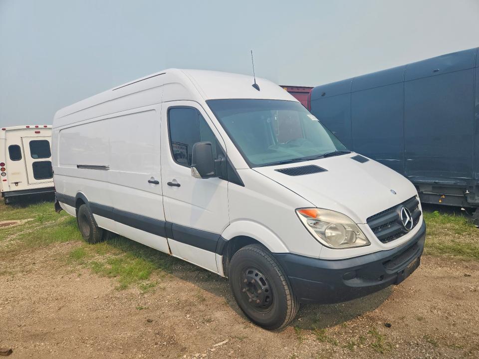 61388316 :رقم المزاد ، WD0PF445575203836 vin ، 2007 Dodge Sprinter مزاد بيع