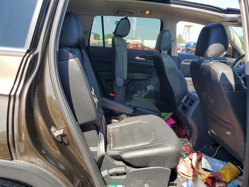 60068376 :رقم المزاد ، 1V2NR2CA3KC563362 vin ، 2019 Volkswagen Atlas مزاد بيع