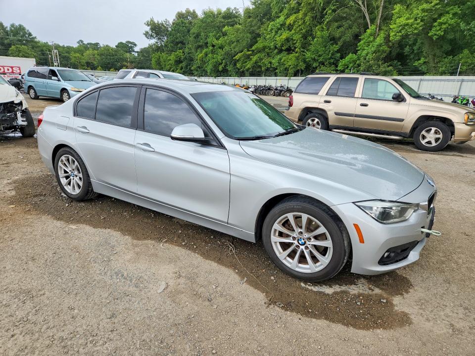 2018 Bmw 320 მანქანა იყიდება აუქციონზე, vin: WBA8A9C58JAD26992, აუქციონის ნომერი: 60769916