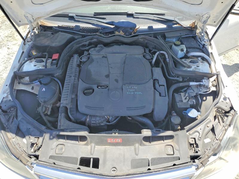 Продажа на аукционе авто 2013 Mercedes-benz C, vin: WDDGF8AB2DG147922, номер лота: 58845136