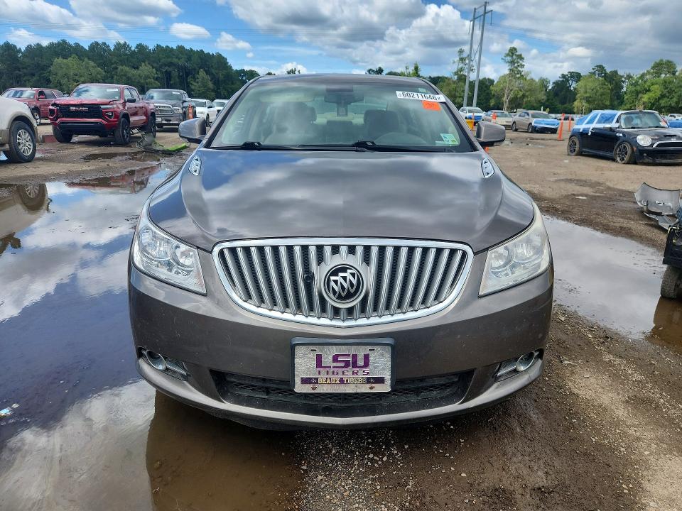 60211646 :رقم المزاد ، 1G4GC5ERXCF246805 vin ، 2012 Buick Lacrosse مزاد بيع