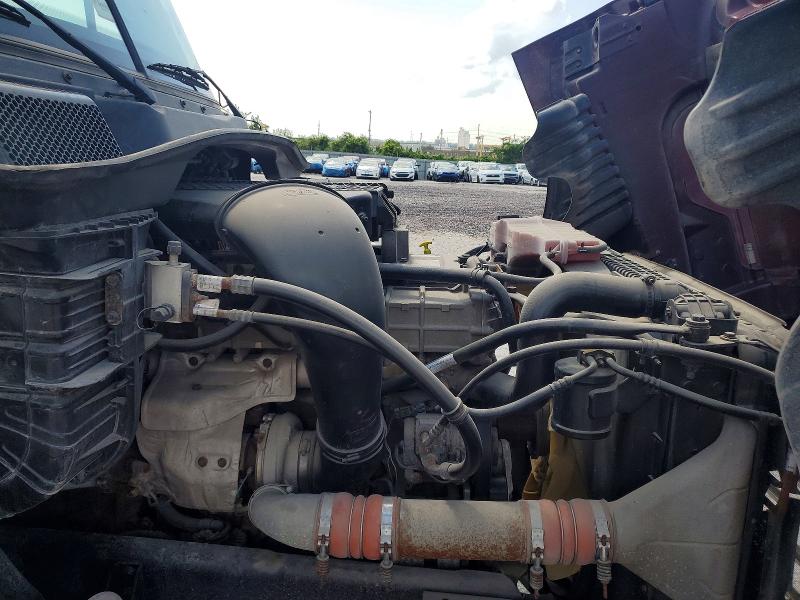 61524556 :رقم المزاد ، 3AKJGLDV0GSGU6011 vin ، 2016 Freightliner Cascadia 125 مزاد بيع