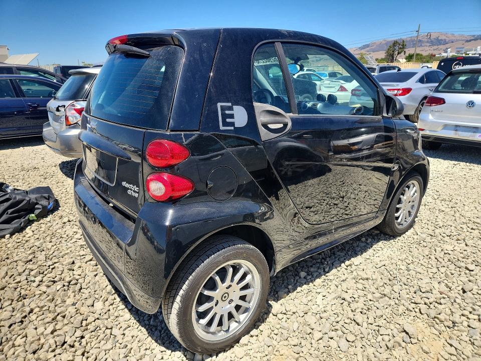 Aukcja sprzedaży 2014 Smart Fortwo, vin: WMEEJ9AA3EK740265, numer aukcji: 62962266