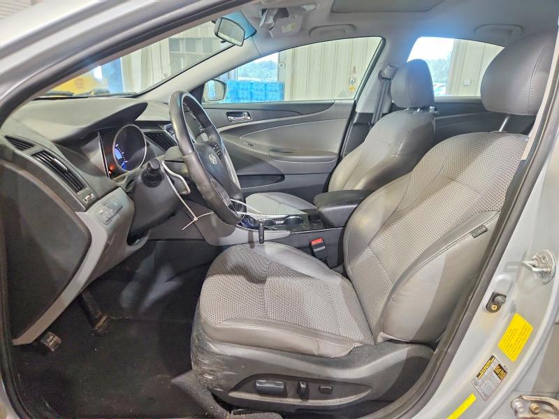 59130246 :رقم المزاد ، 5NPEC4AC2BH252660 vin ، 2011 Hyundai Sonata مزاد بيع