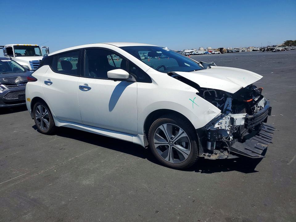61882536 :رقم المزاد ، 1N4BZ1CVXNC551110 vin ، 2022 Nissan Leaf مزاد بيع