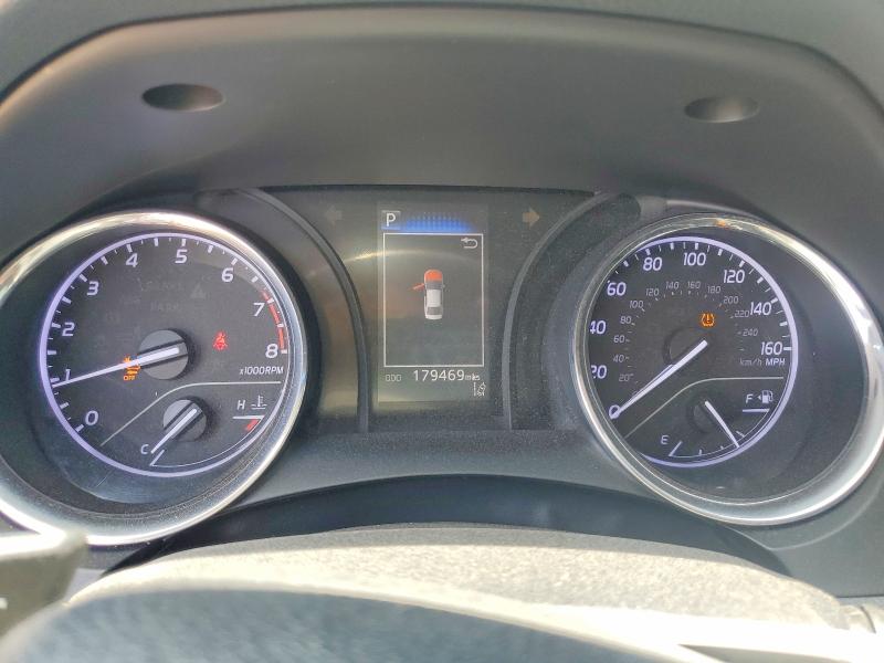 63373396 :رقم المزاد ، 4T1B11HK9JU158344 vin ، 2018 Toyota Camry مزاد بيع