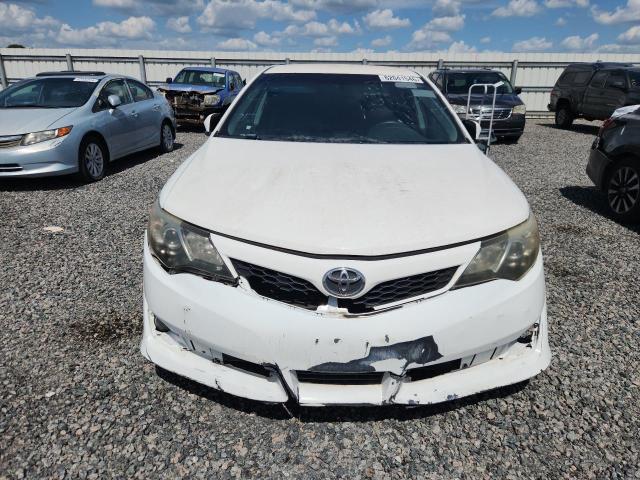 62041546 :رقم المزاد ، 4T1BF1FK6EU426812 vin ، 2014 Toyota Camry مزاد بيع