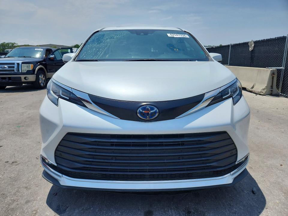 Aukcja sprzedaży 2022 Toyota Sienna, vin: 5TDJRKEC5NS091585, numer aukcji: 62597256