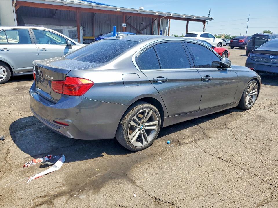 2018 Bmw 328 მანქანა იყიდება აუქციონზე, vin: WBA8F1C53JAE92937, აუქციონის ნომერი: 62878446