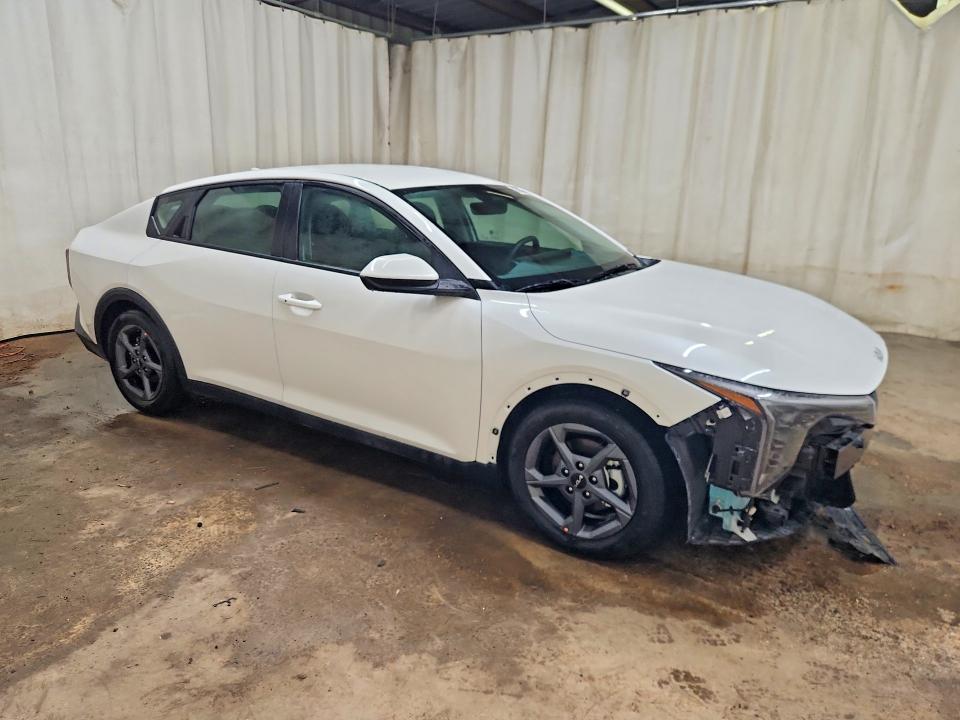 Продажа на аукционе авто 2026 Kia K4, vin: 3KPFT4DE4TE257527, номер лота: 61022396