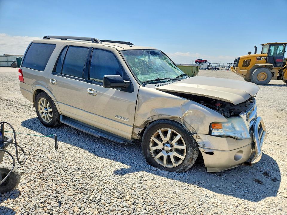 61010696 :رقم المزاد ، 1FMFU16528LA45230 vin ، 2008 Ford Expedition مزاد بيع