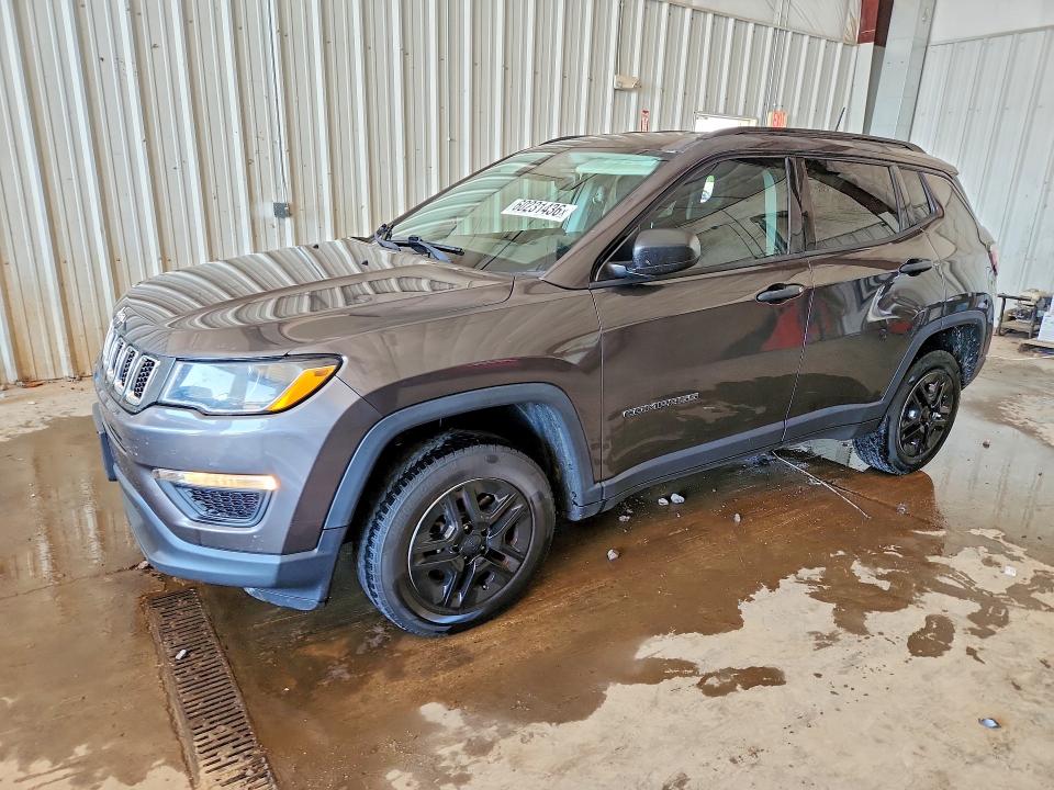 60231436 :رقم المزاد ، 3C4NJDAB6JT115684 vin ، 2018 Jeep Compass مزاد بيع