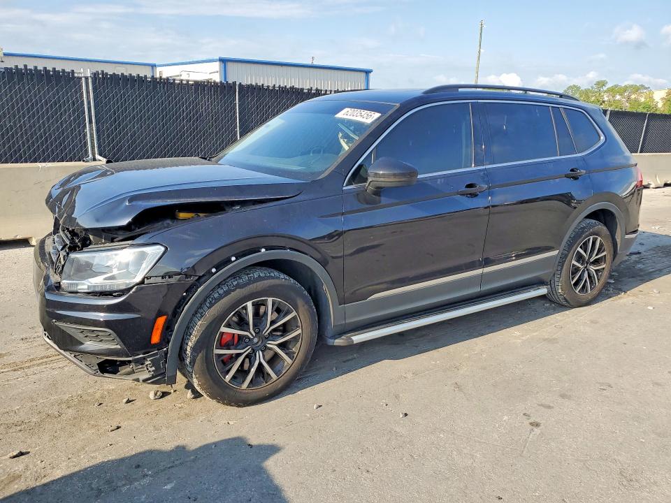 62035456 :رقم المزاد ، 3VV3B7AX9MM122064 vin ، 2021 Volkswagen Tiguan مزاد بيع