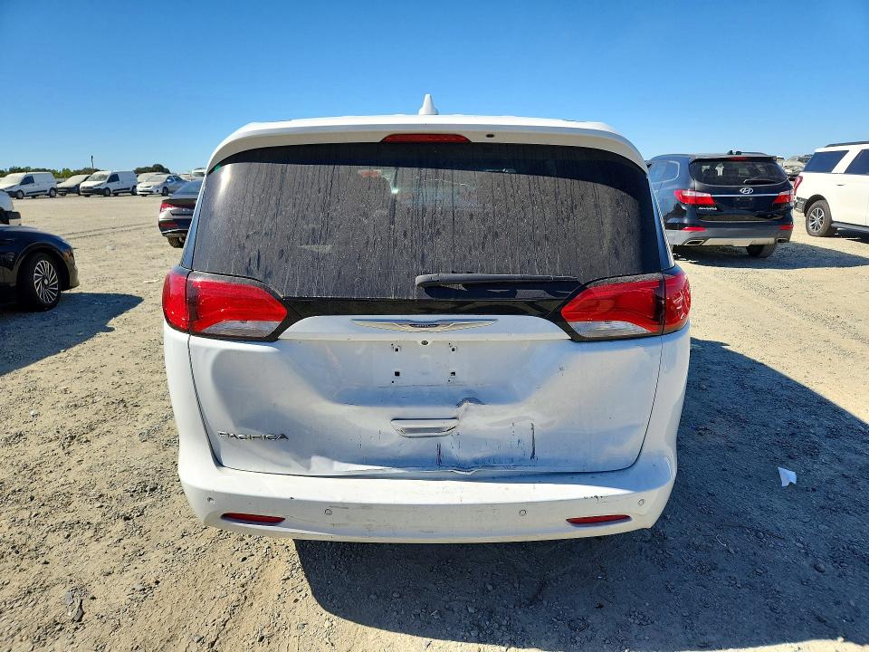 Продажа на аукционе авто 2017 Chrysler Pacifica, vin: 2C4RC1CG3HR531580, номер лота: 62531346