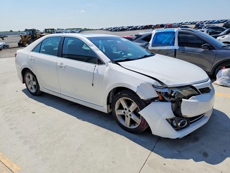 Aukcja sprzedaży 2014 Toyota Camry, vin: 4T1BF1FK3EU771800, numer aukcji: 61843996