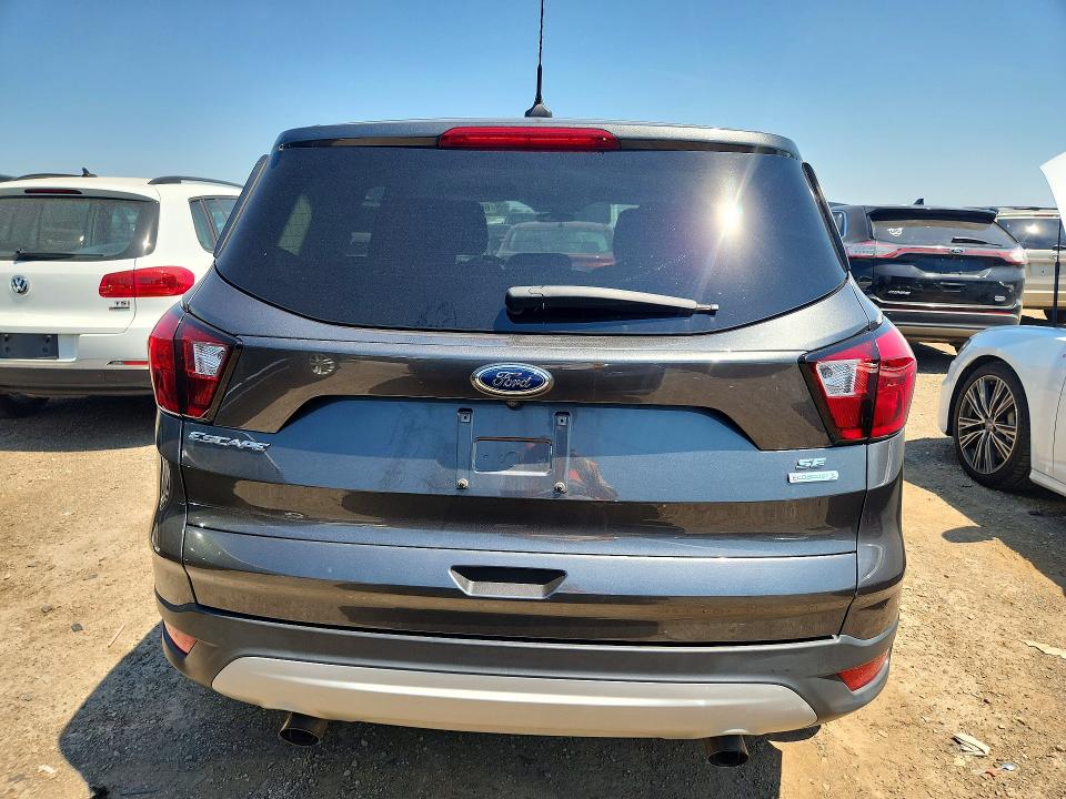 2019 Ford Escape მანქანა იყიდება აუქციონზე, vin: 1FMCU0GD4KUB75949, აუქციონის ნომერი: 60667526