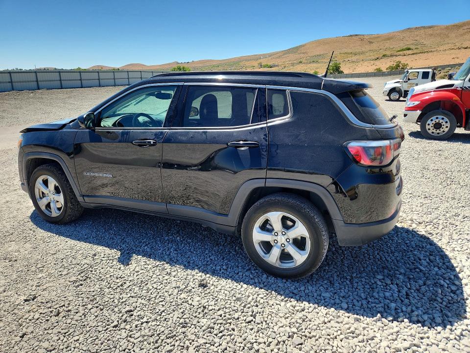 60629846 :رقم المزاد ، 3C4NJDBB7JT114767 vin ، 2018 Jeep Compass مزاد بيع
