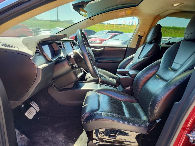63147116 :رقم المزاد ، 5YJXCAE44GFF00040 vin ، 2016 Tesla Model X مزاد بيع