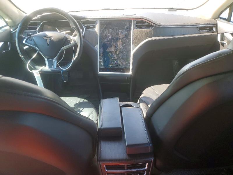 60146076 :رقم المزاد ، 5YJSA1CN1DFP12575 vin ، 2013 Tesla Model S مزاد بيع