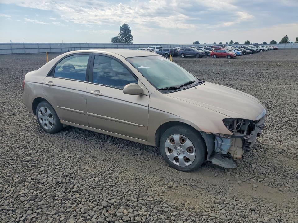 61427316 :رقم المزاد ، KNAFE121365359780 vin ، 2006 Kia Spectra مزاد بيع