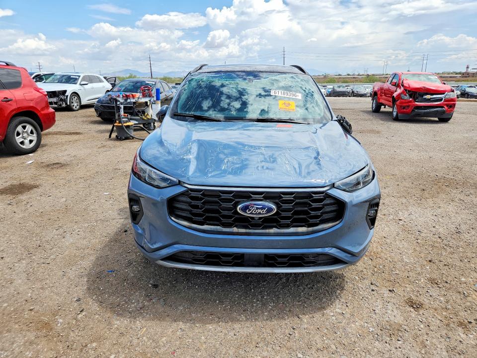 2025 Ford Escape მანქანა იყიდება აუქციონზე, vin: 1FMCU9PZ7SUA60133, აუქციონის ნომერი: 61189396