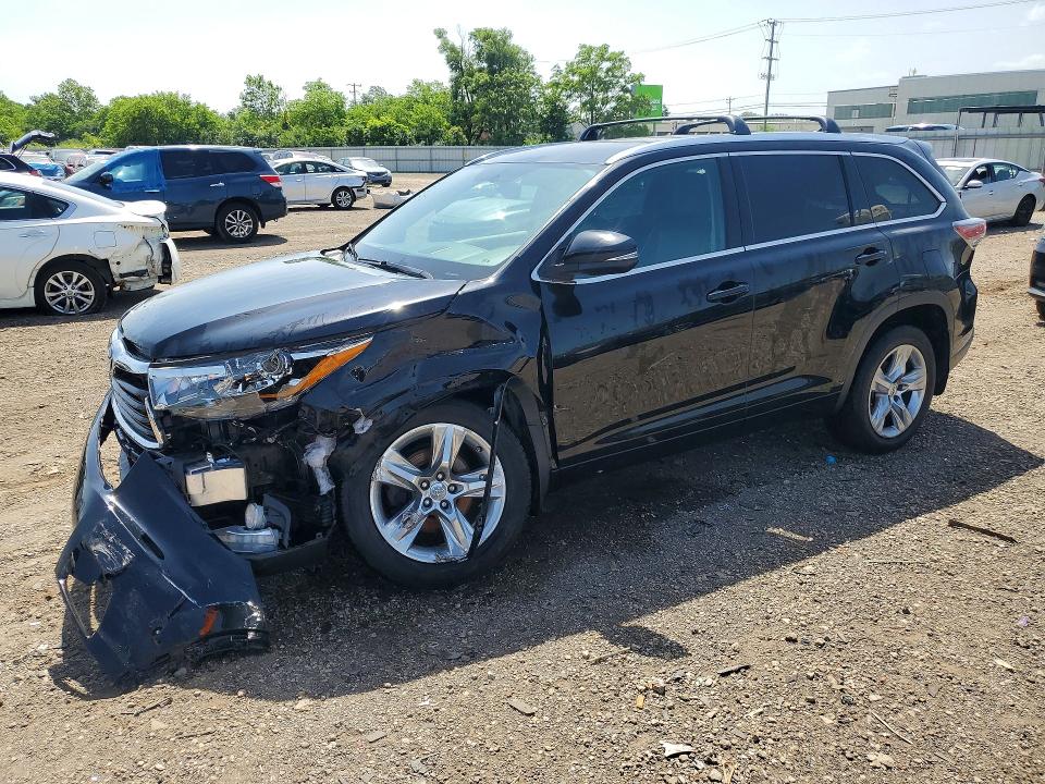 58889136 :رقم المزاد ، 5TDDKRFH9FS163295 vin ، 2015 Toyota Highlander مزاد بيع