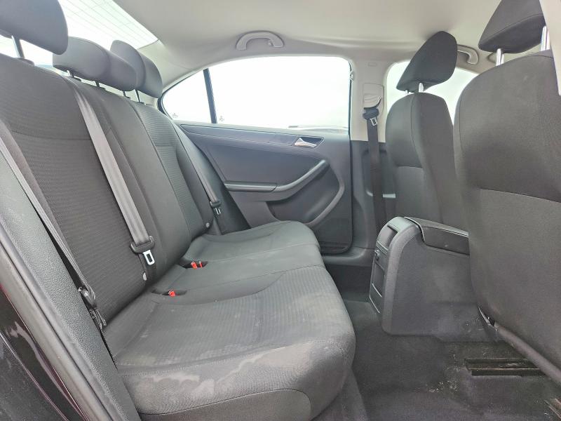 62137146 :رقم المزاد ، 3VW267AJ1GM380946 vin ، 2016 Volkswagen Jetta مزاد بيع