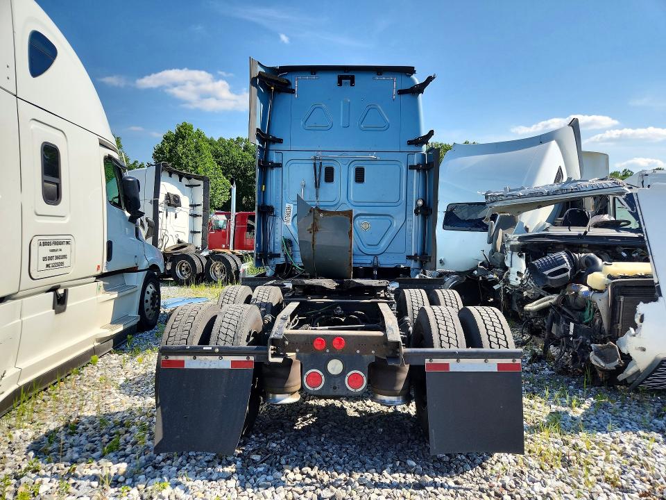 Продажа на аукционе авто 2014 Freightliner Cascadia 125, vin: 3AKJGLD5XESFH2525, номер лота: 60766536
