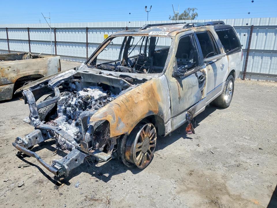 Продажа на аукционе авто 2014 Lincoln Navigator, vin: 5LMJJ3J53EEL00647, номер лота: 61554026