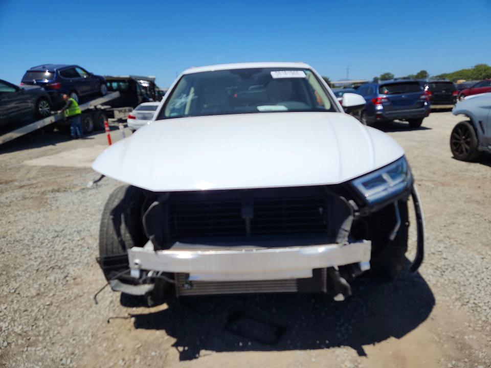 59181966 :رقم المزاد ، WA1BNAFY7J2020338 vin ، 2018 Audi Q5 مزاد بيع