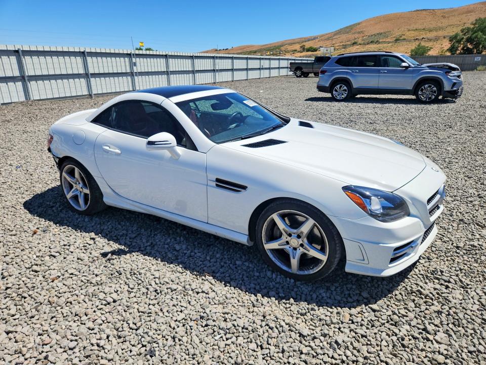 61387156 :رقم المزاد ، WDDPK4HAXEF086165 vin ، 2014 Mercedes-benz Slk مزاد بيع