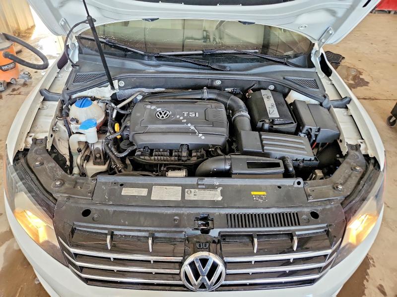 60641116 :رقم المزاد ، 1VWCT7A35FC037815 vin ، 2015 Volkswagen Passat مزاد بيع
