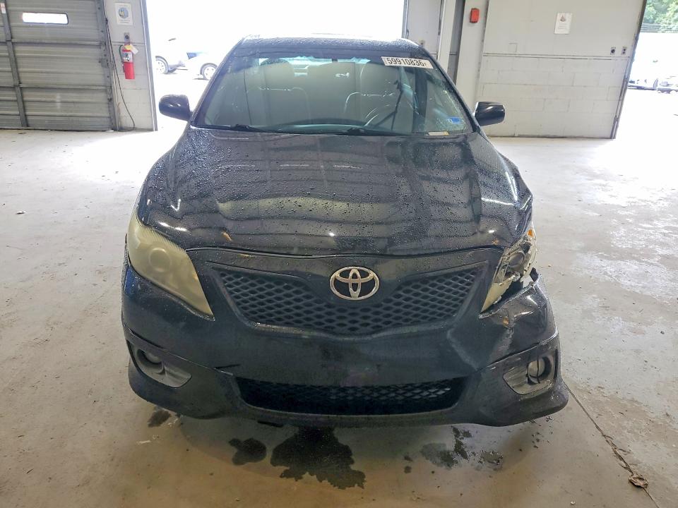 2011 Toyota Camry მანქანა იყიდება აუქციონზე, vin: 4T1BK3EKXBU118644, აუქციონის ნომერი: 59910836