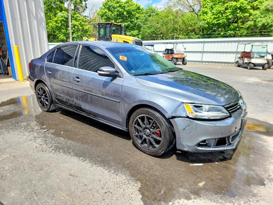 59669126 :رقم المزاد ، 3VWDP7AJ1DM280847 vin ، 2013 Volkswagen Jetta مزاد بيع