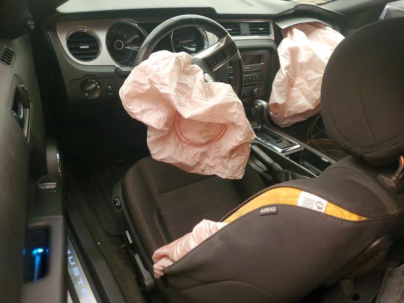 2014 Ford Mustang მანქანა იყიდება აუქციონზე, vin: 1ZVBP8AM2E5323400, აუქციონის ნომერი: 60401156