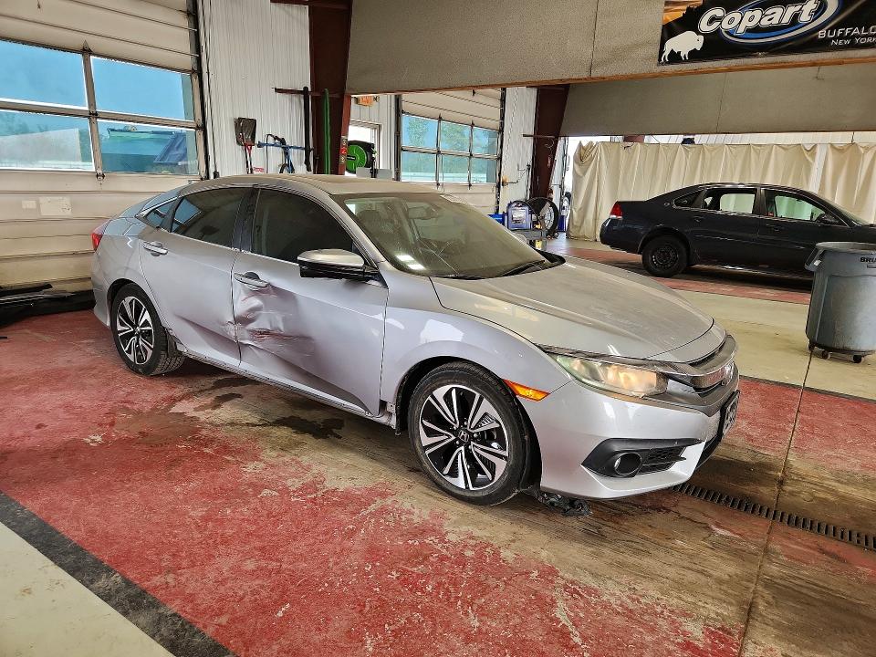 2016 Honda Civic მანქანა იყიდება აუქციონზე, vin: 2HGFC1F74GH635922, აუქციონის ნომერი: 60360326