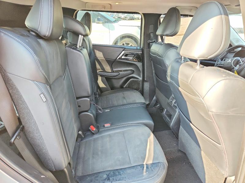 62632586 :رقم المزاد ، JA4J3UA89PZ058552 vin ، 2023 Mitsubishi Outlander مزاد بيع